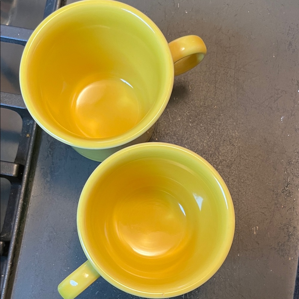2 Vintage Fiesta Yellow Mugs - Picture 7 of 11